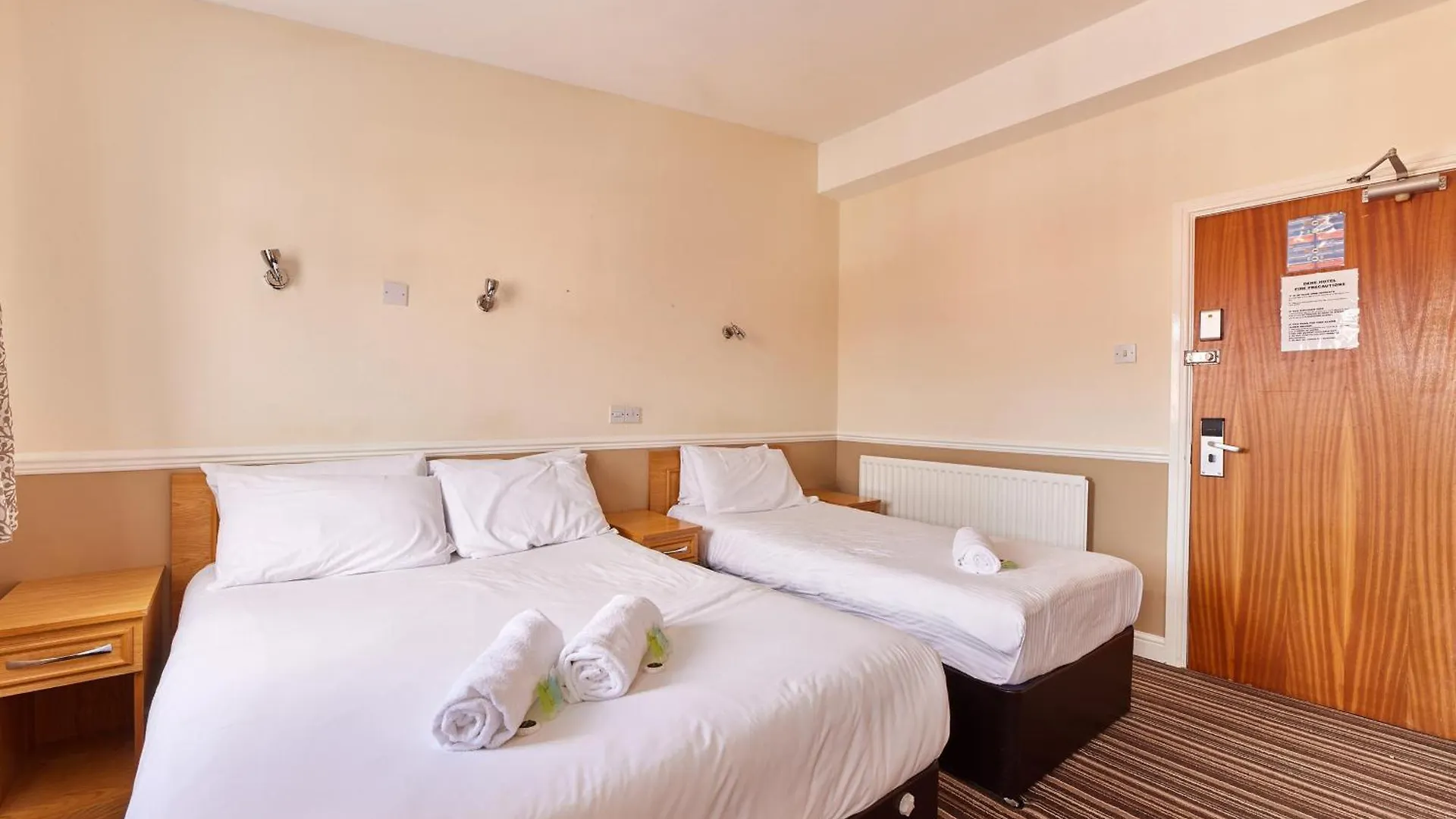 Properties Unique Dene Rooms - Family Room Newcastle upon Tyne